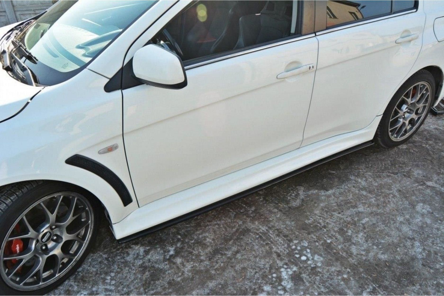 Maxton Design ABS Seitenschweller für Mitsubishi Lancer Mk10 EVO 10 schwarz hochglanz (3) 