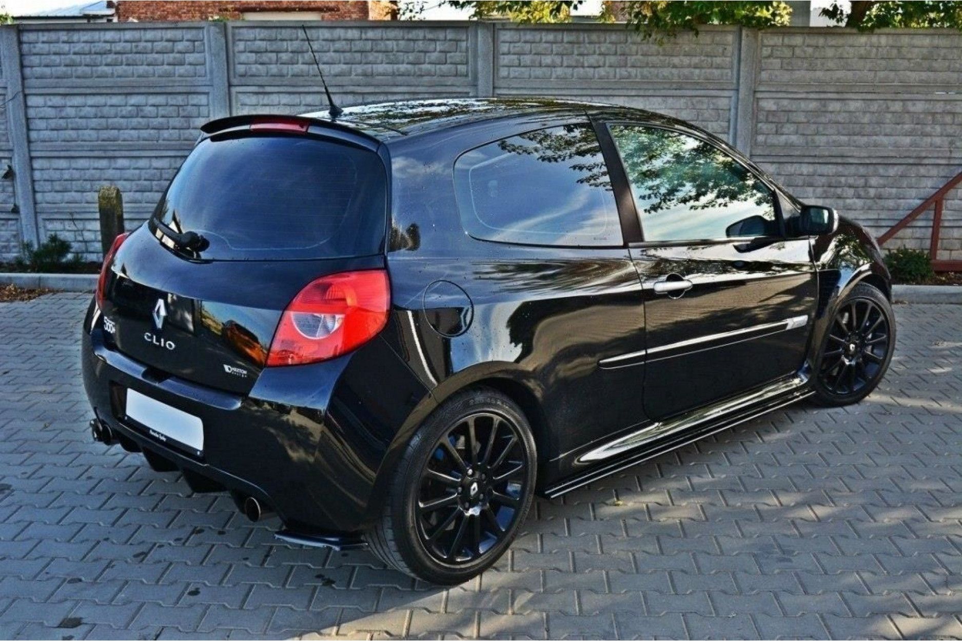 Maxton Design ABS Spoiler Aufsatz für Renault Clio MK3 RS schwarz hochglanz (3) 