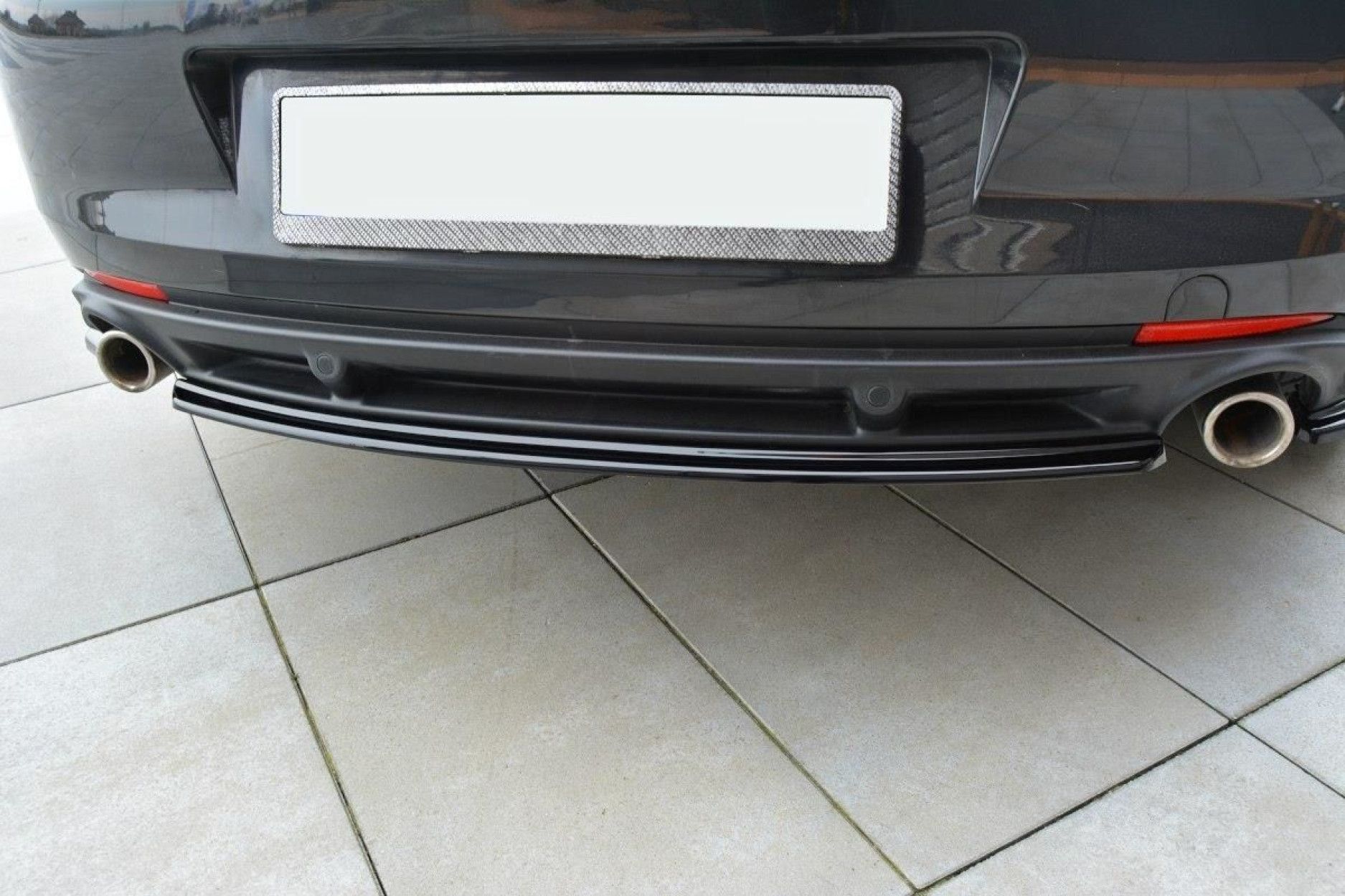 Maxton Design ABS Diffusor Seiten Eerwiterungen Flaps für Renault Laguna MK3 Coupe schwarz hochglanz (3) 