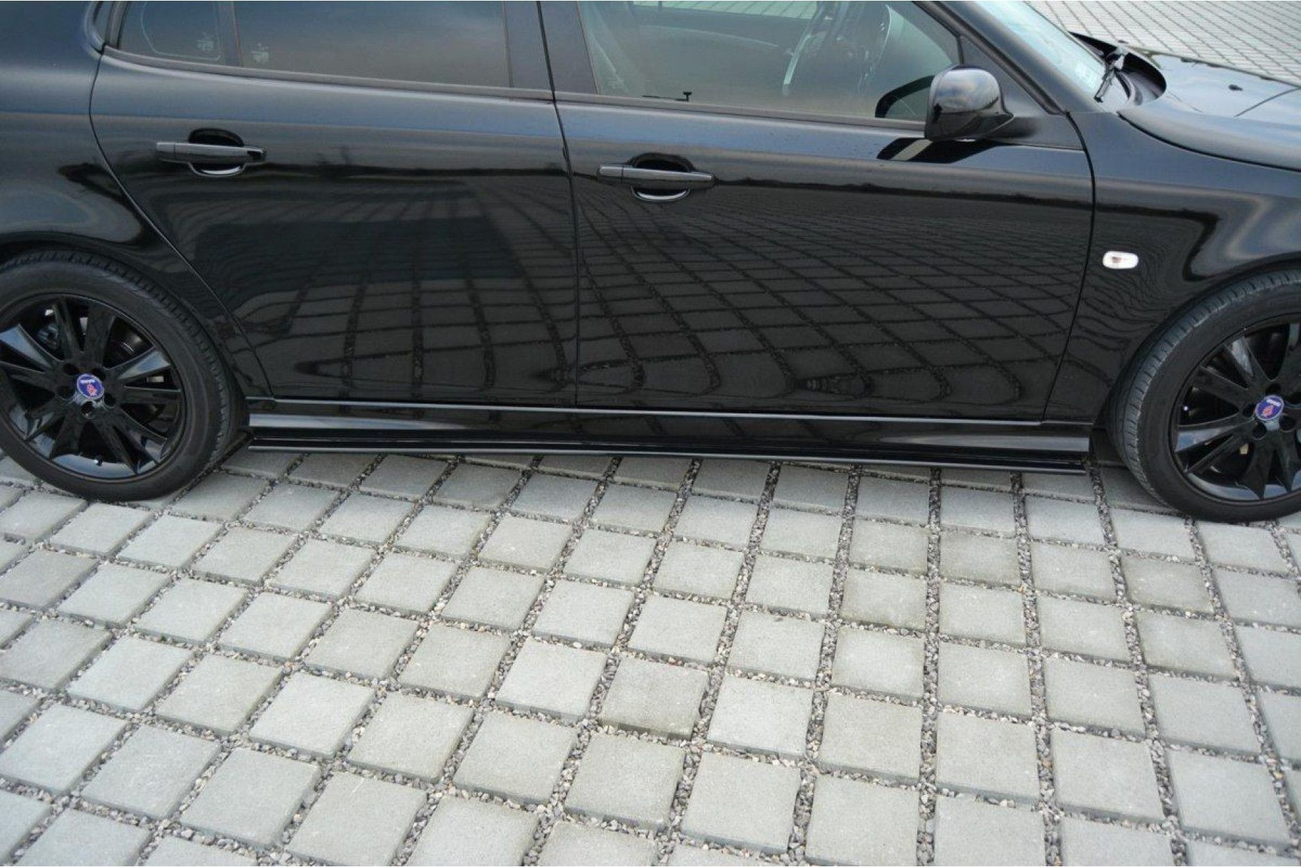 Maxton Design ABS Seitenschweller für Saab Aero MK2 Facelift schwarz hochglanz (2) 