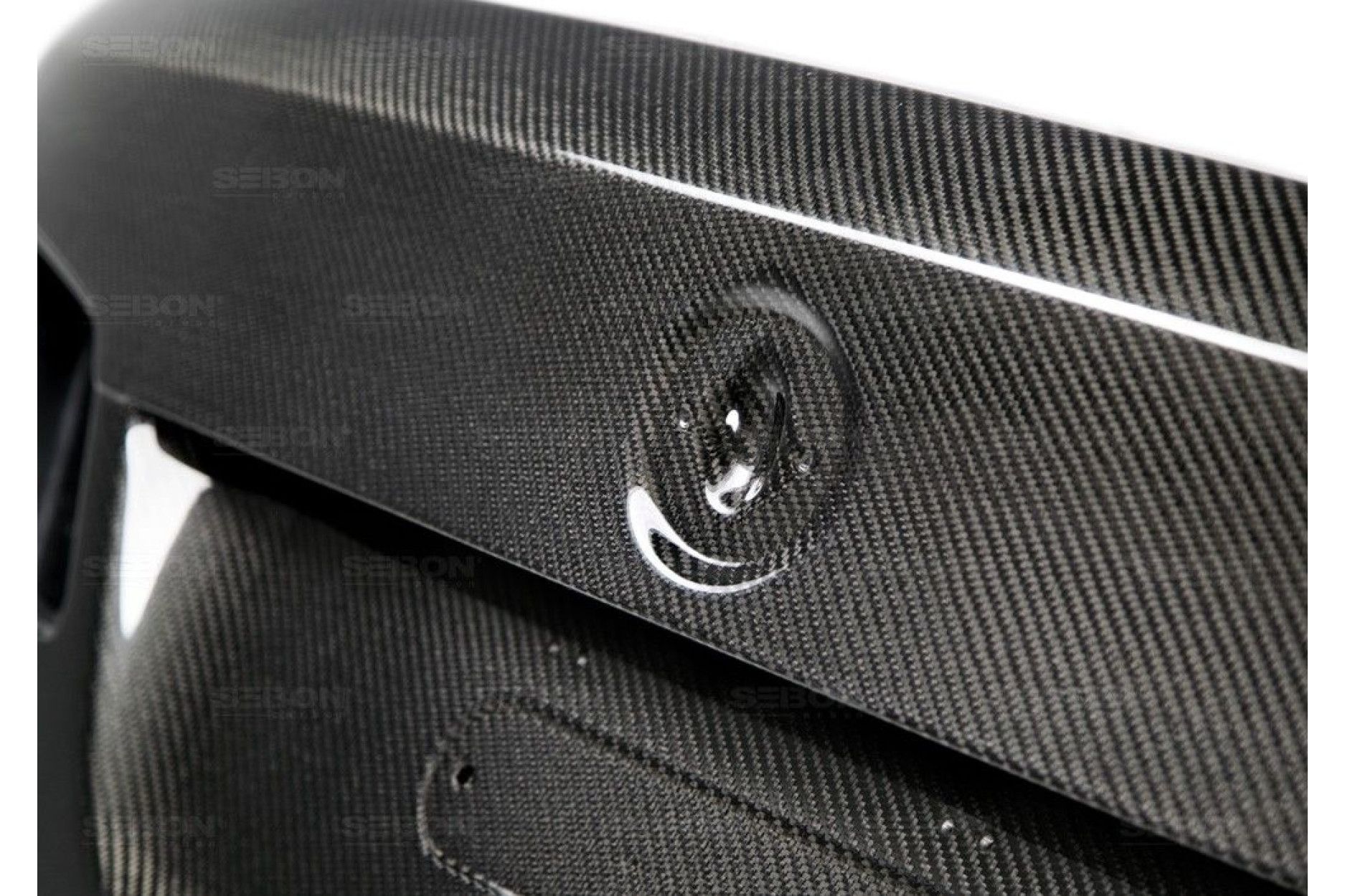 Seibon carbon trunk lid for BMW 5er F10 and M5 sedan 2011-2016 OE-Style (5) 