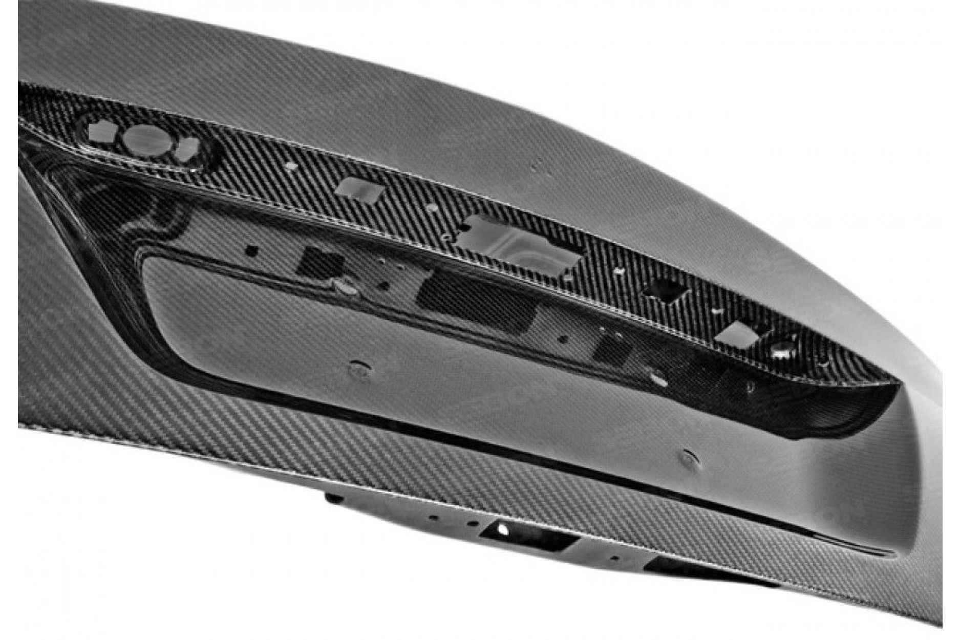 Seibon carbon trunk lid for MERCEDES C-Class W204 and C63 AMG sedan 2012 - 2014 OE-Style (2) 