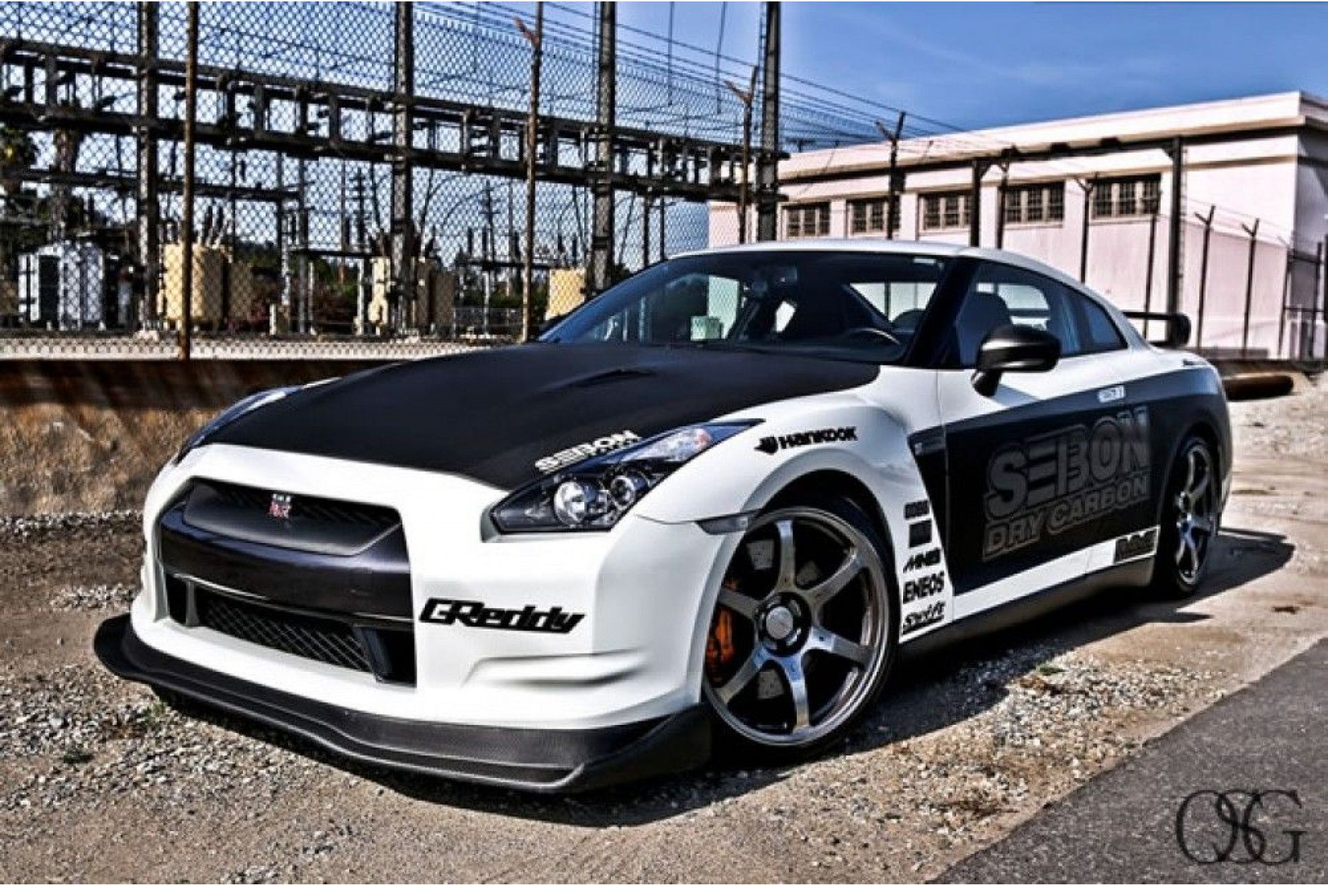 Seibon carbon DRY CARBON HOOD for NISSAN GTR R35 2009 - 2015 OE-style (6) 