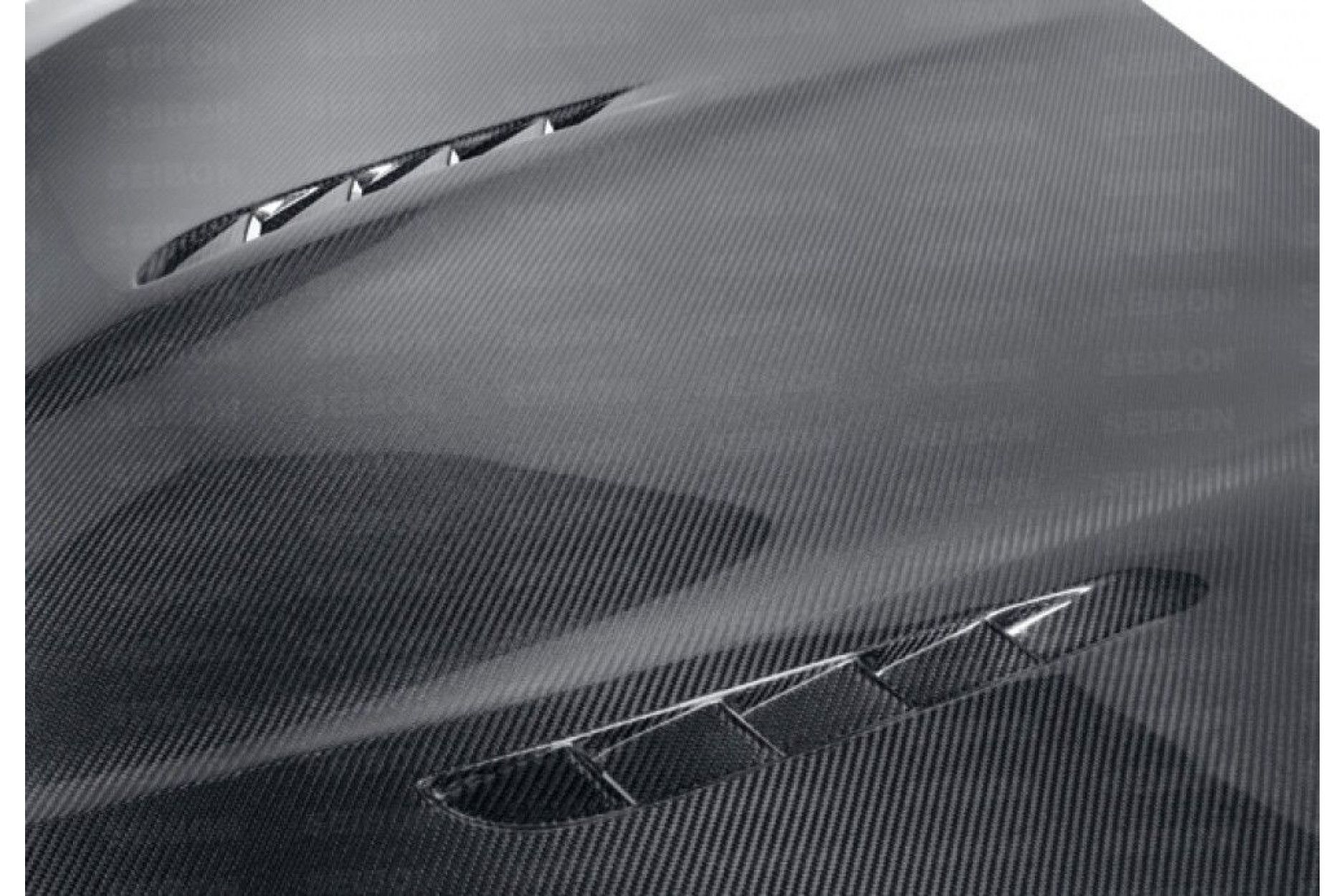 Seibon carbon hood for BMW 5er F10 and M5 sedan 2011 - 2016 TSII-Style (5) 