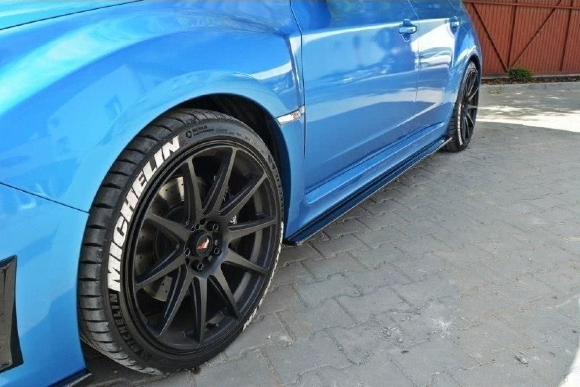 Maxton Design ABS Seitenschweller für Subaru Impreza WRX MK3 STI 2009-2011 schwarz hochglanz (4) 