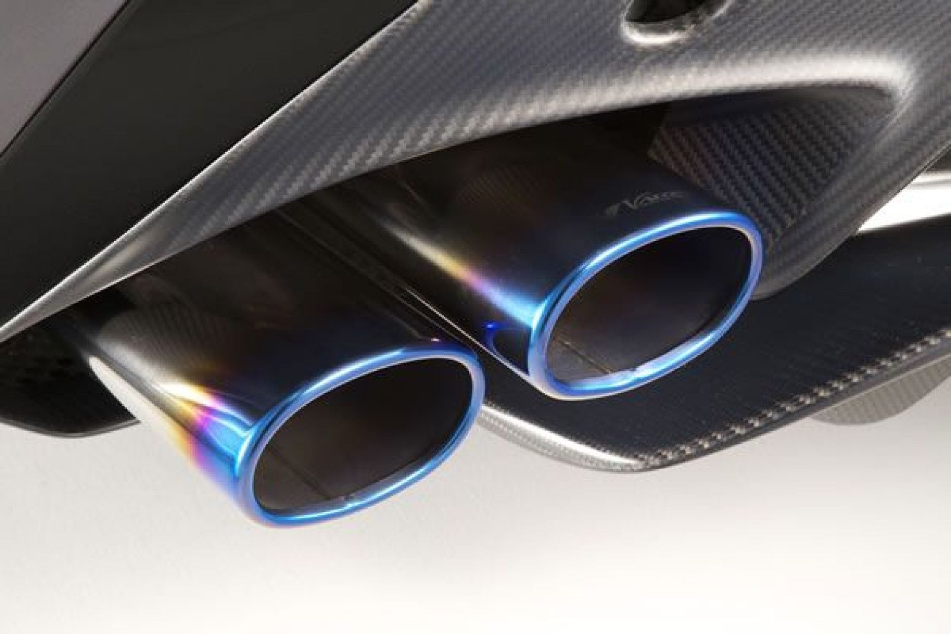 Varis Carbon Bodykit für Lexus RC-F (10) 