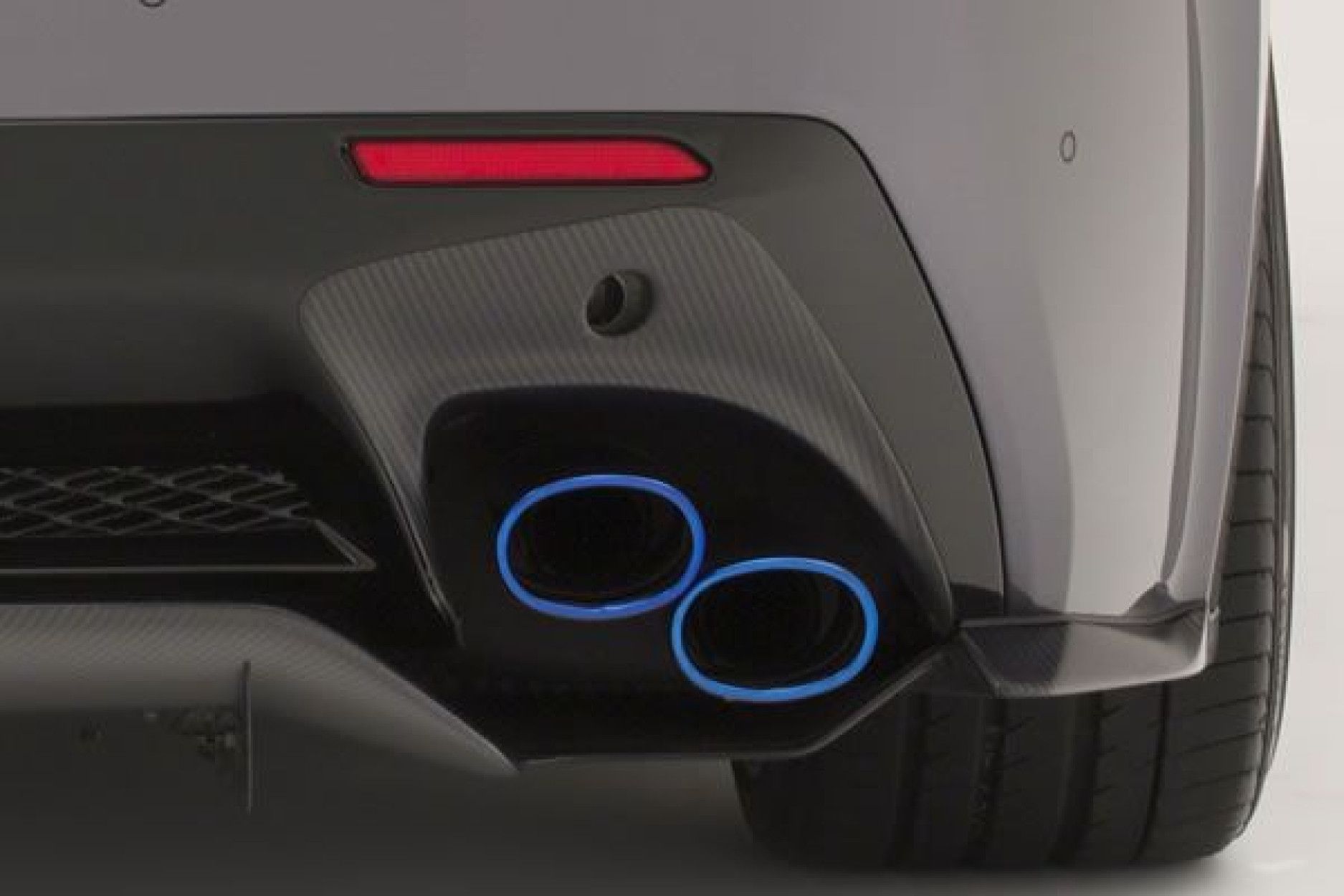 Varis Carbon Bodykit für Lexus RC-F (7) 