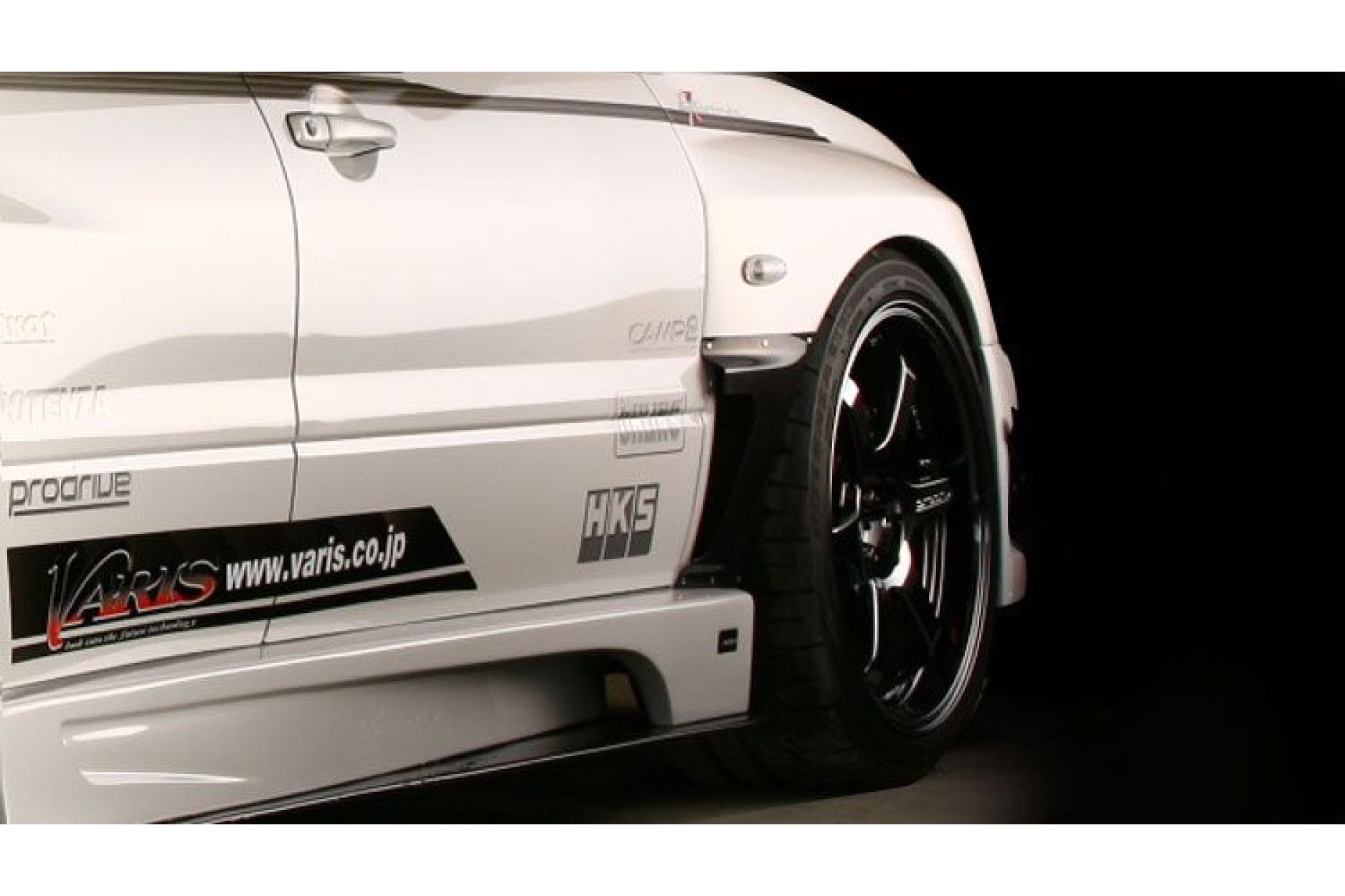 Varis carbon Side Air panel for Mitsubishi Lancer Evo 9