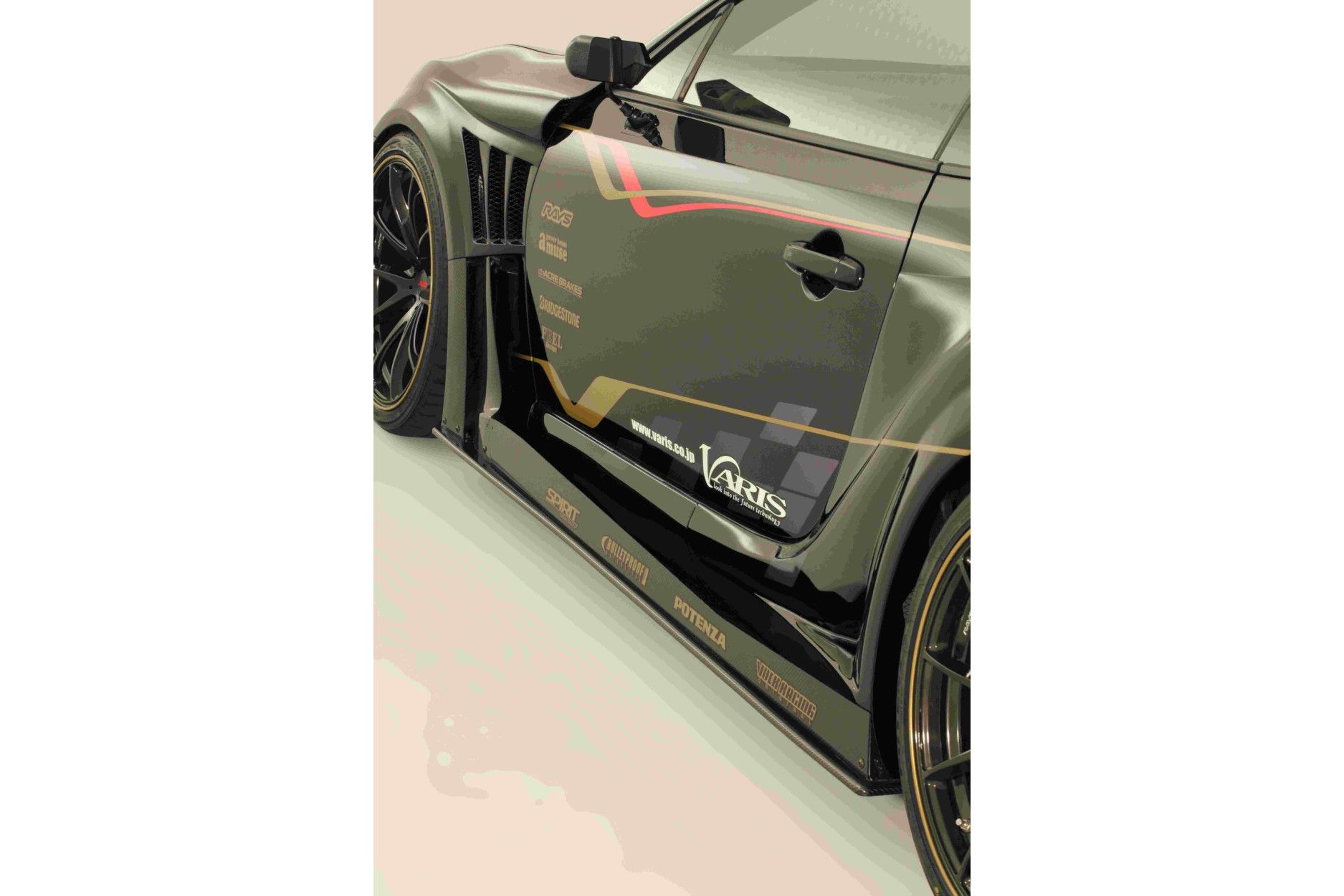 Varis Carbon Wide Bodykit für Toyota GT86 (6) 