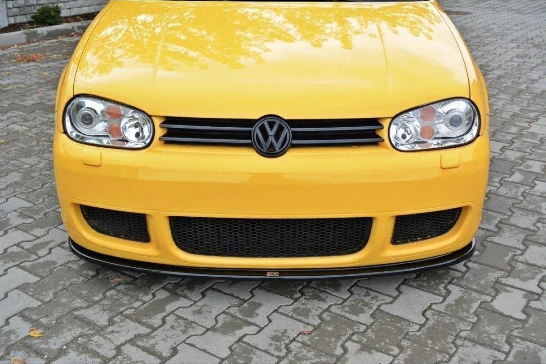 Maxton Design ABS Frontlippe für Volkswagen Golf MK4 schwarz hochglanz (2) 