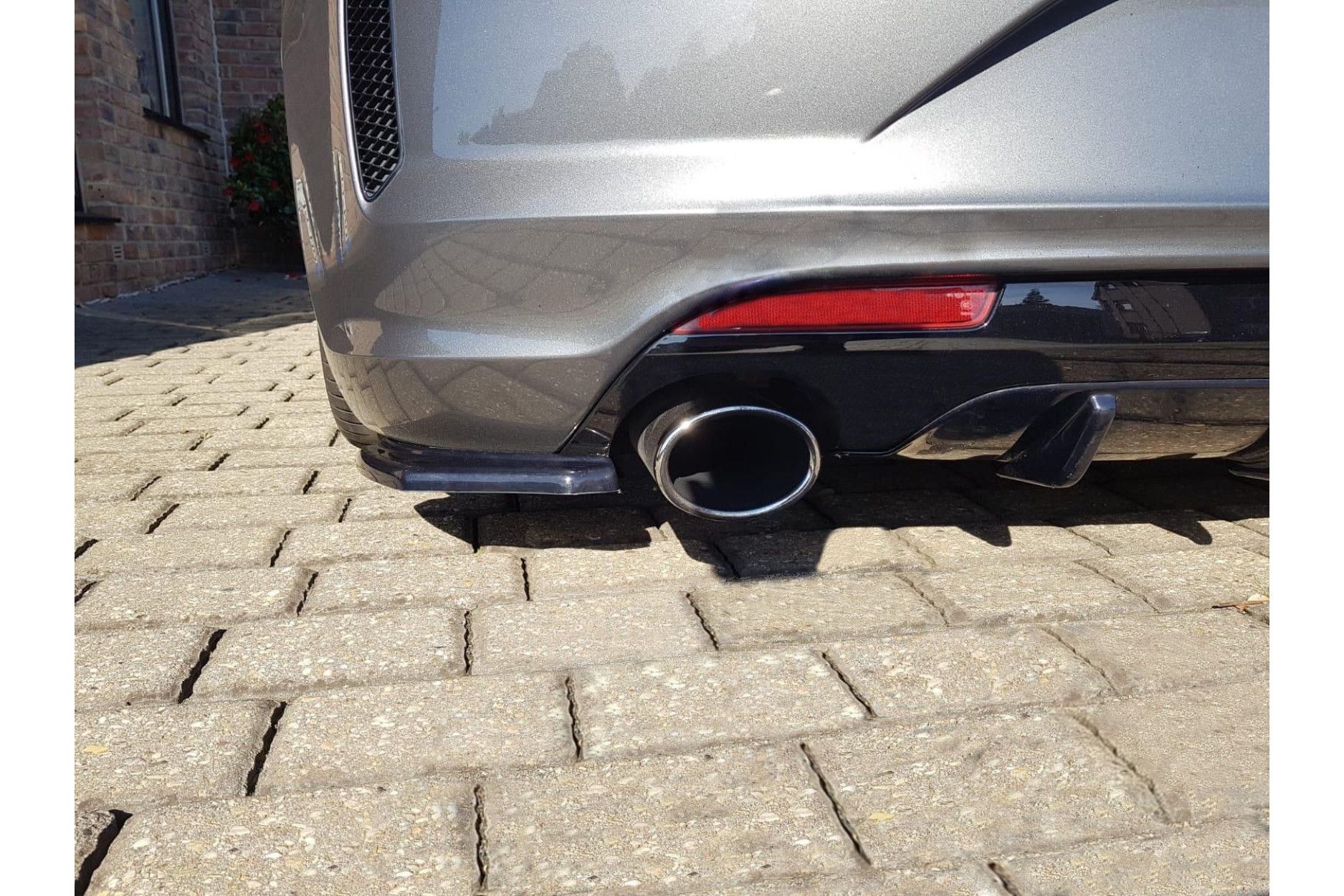 Maxton Design ABS Diffusor Seiten Eerwiterungen Flaps für Volkswagen Scirocco MK3 R R-Line Facelift schwarz hochglanz (3) 